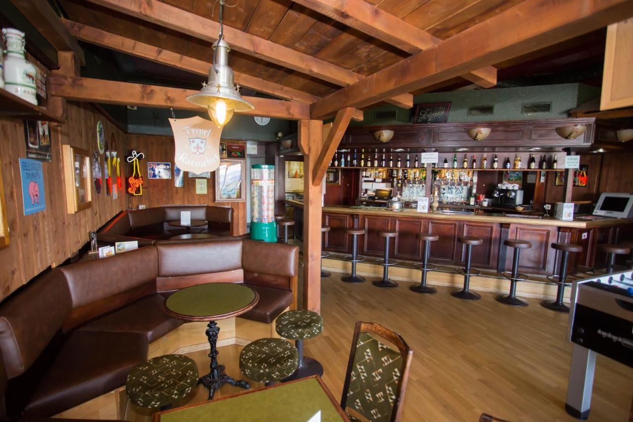 Hotel Du Port Villeneuve Ngoại thất bức ảnh