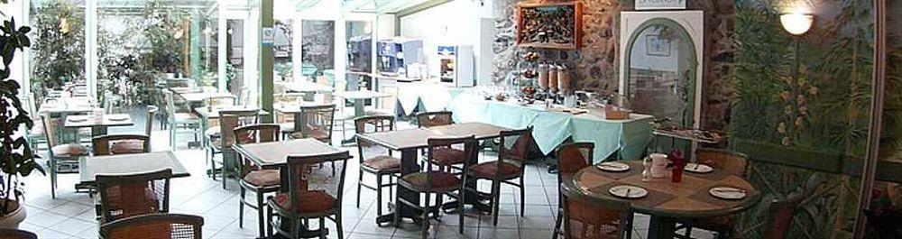 Hotel Du Port Villeneuve Ngoại thất bức ảnh