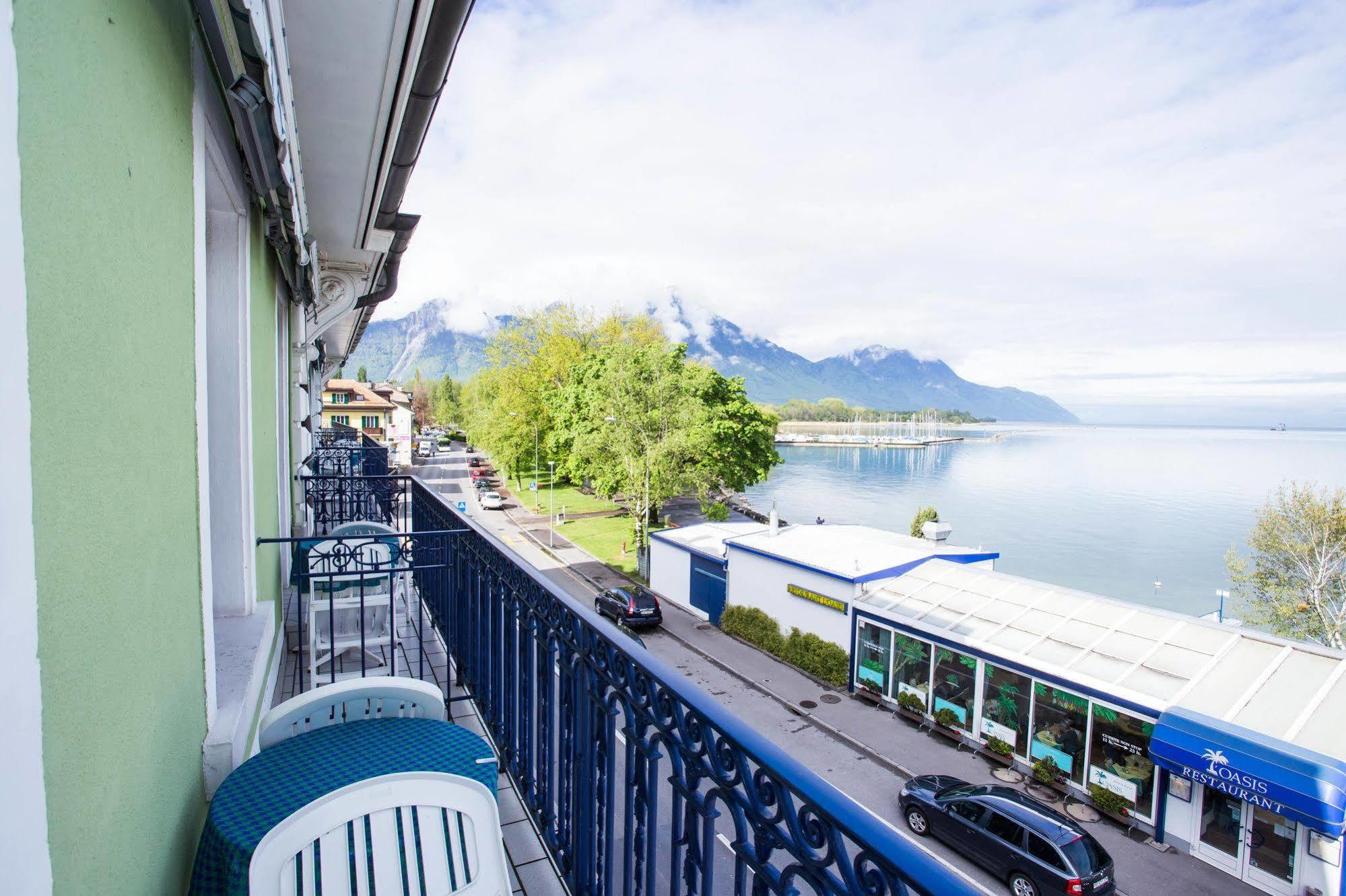 Hotel Du Port Villeneuve Ngoại thất bức ảnh